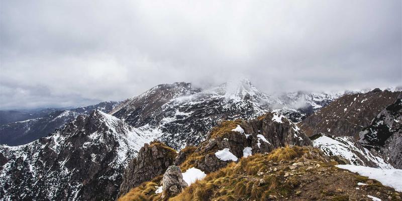 郑州物流企业出海东南亚:跨境陆运专线与海外仓布局策略深度解析